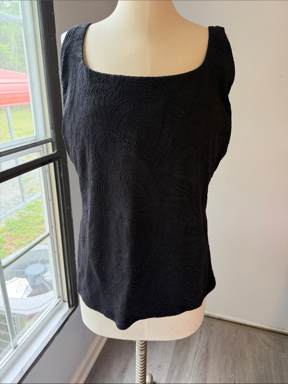 Lands' End Black Textured Paisley Square-Neck Tank underwire 18DD